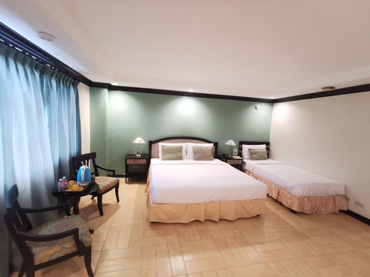 Tagaytay Country Hotel Tagaytay City Extérieur photo