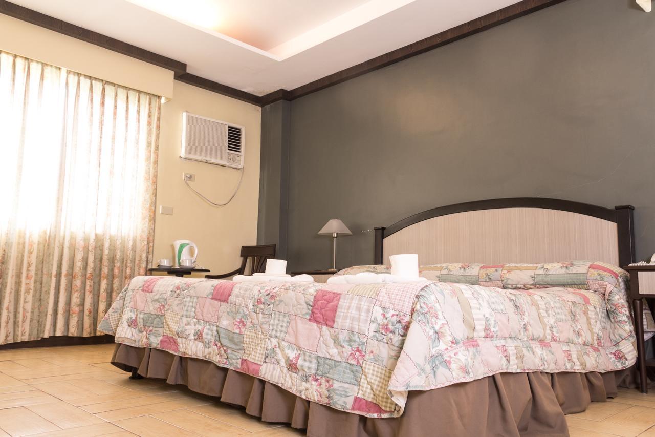 Tagaytay Country Hotel Tagaytay City Extérieur photo