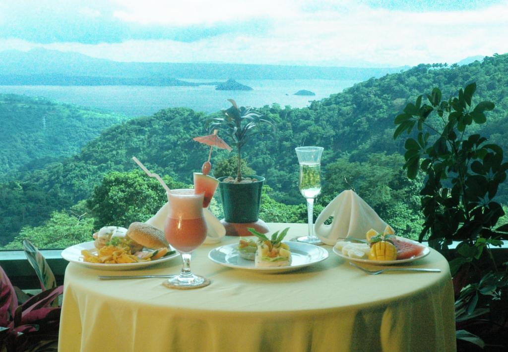 Tagaytay Country Hotel Tagaytay City Extérieur photo